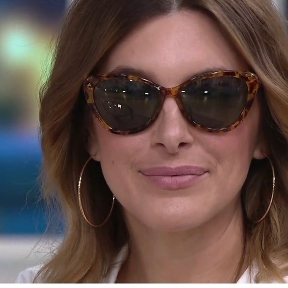 Prive Revaux Tortiose Cat Eye Timeless Sunglasses - Picture 2 of 11